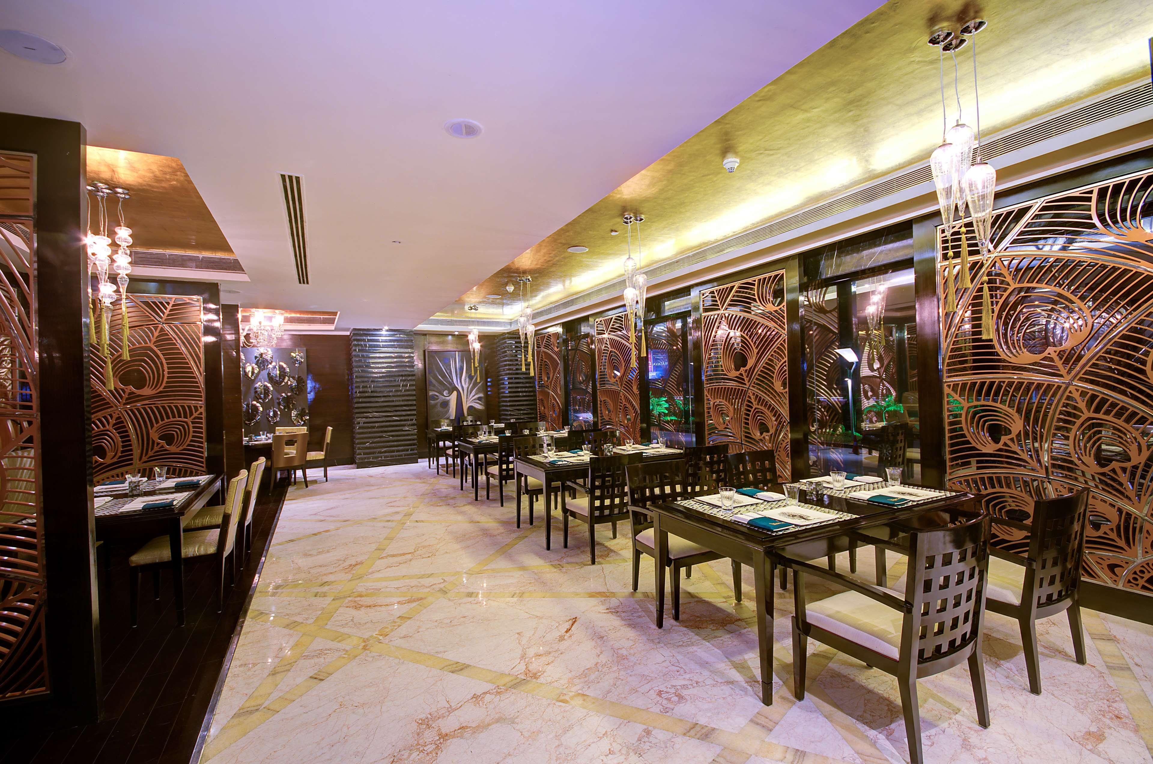 Отель Radisson Blu Kaushambi Delhi Ncr Газиабад Экстерьер фото